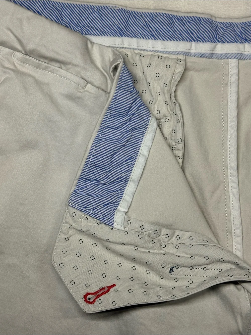 Daniel Cremieux Cream Madison Flat Front Shorts with Blue-Trim Waistband